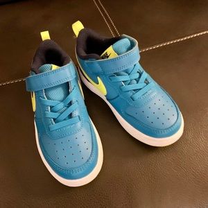 Brand new Nike toddler sneakers size 9C